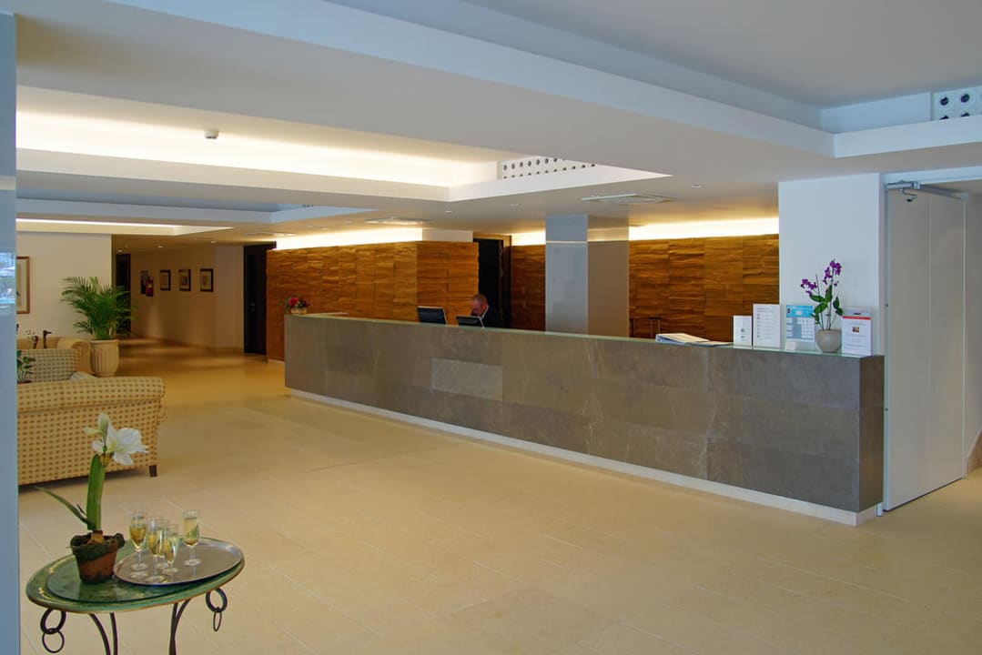 Rezeption allsun Hotel Bahia del Este
