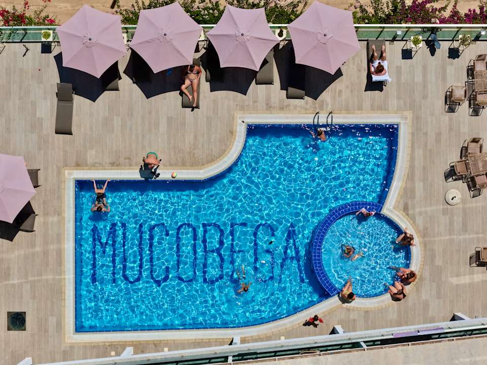 Pool Mucobega Hotel 2