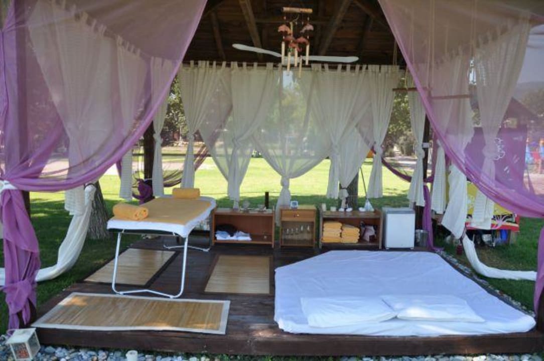 SPA Cronwell Platamon Resort