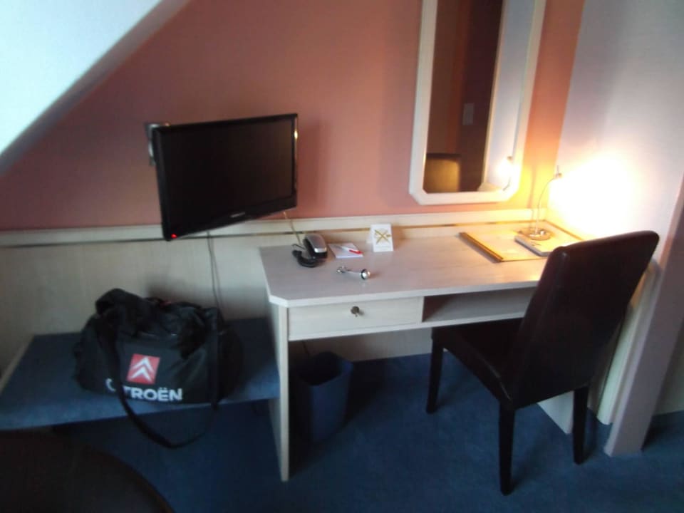 Einzelzimmer 27 Hotel Arosa