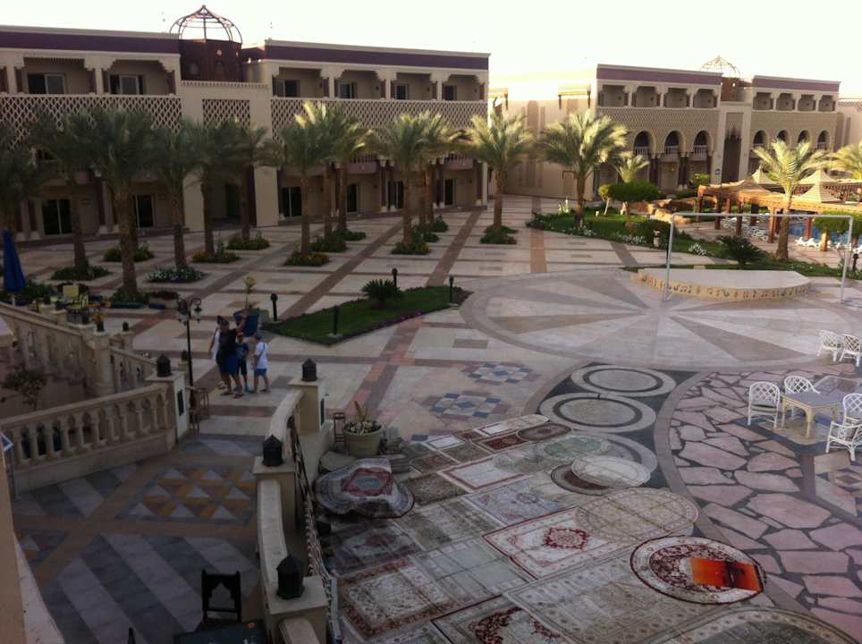Widok z lobby Sentido Mamlouk Palace Resort