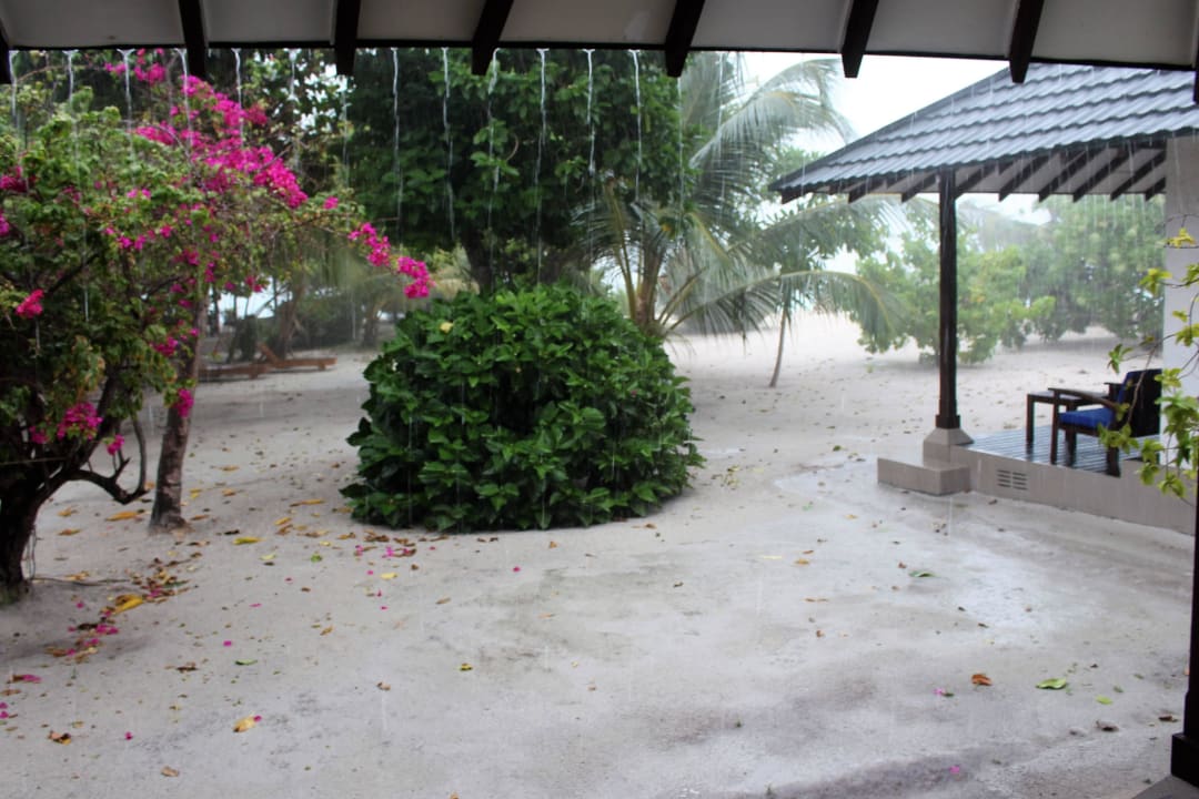 Regen Adaaran Select Meedhupparu Island Resort - Premium All Inclusive