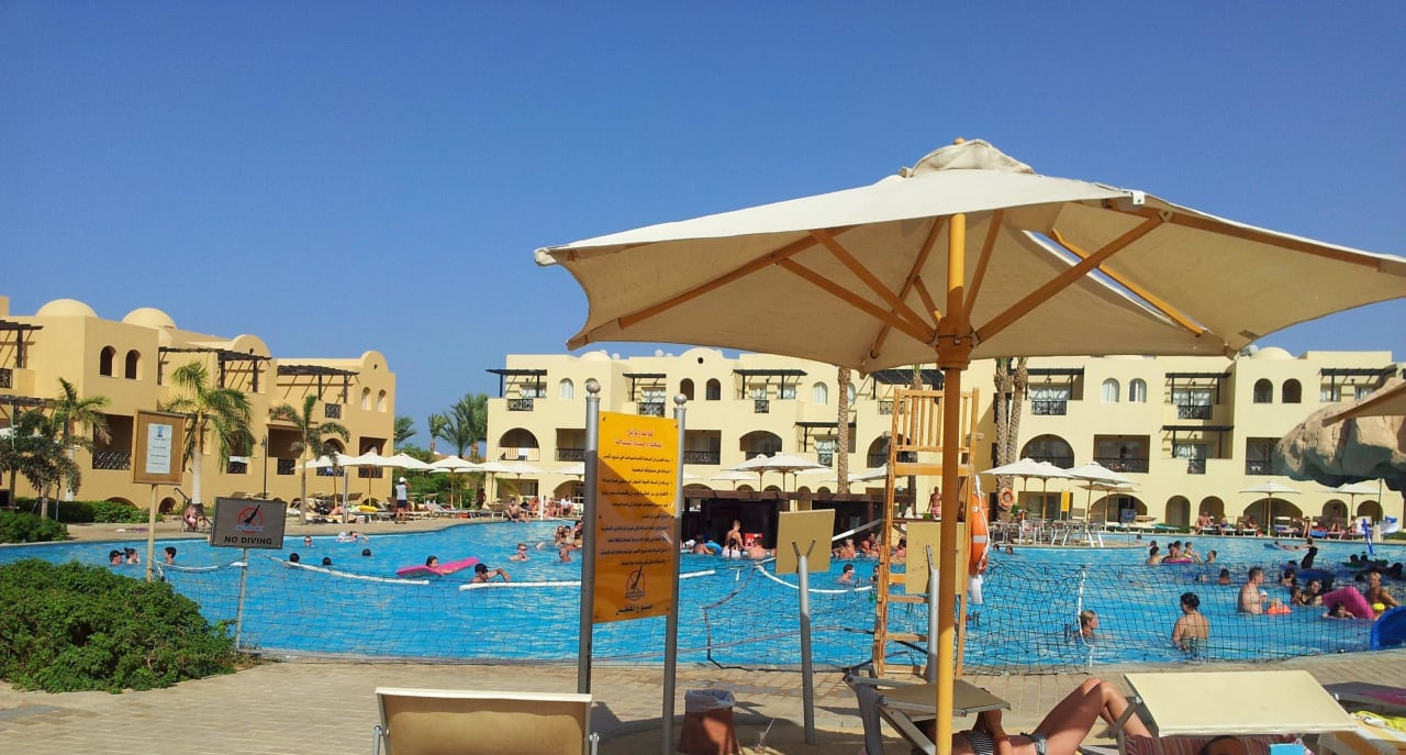 Activitypool mit Wasserpoolbar Stella Garden Resort & Spa, Makadi Bay