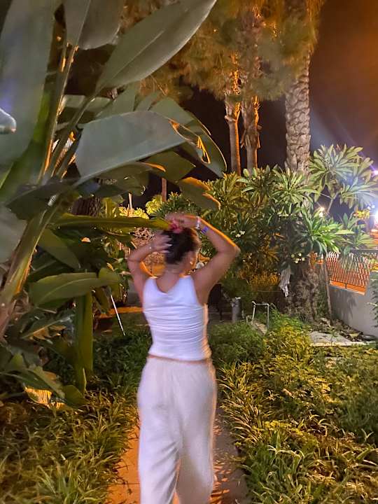 Gartenanlage Blue Diamond Alya