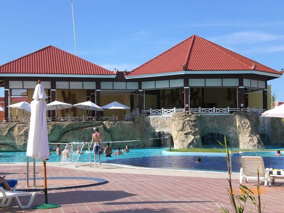 Acitvitypool, Snackbar und Poolbar Resonance Musique Varadero