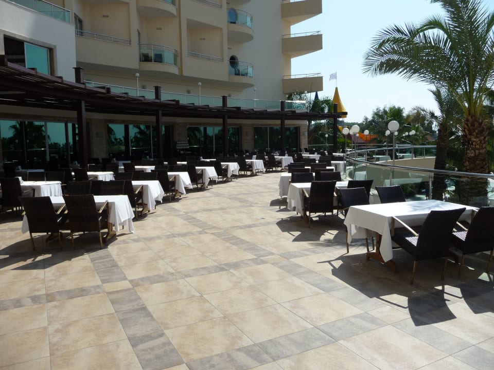 Aussenterrasse Saphir Resort & Spa