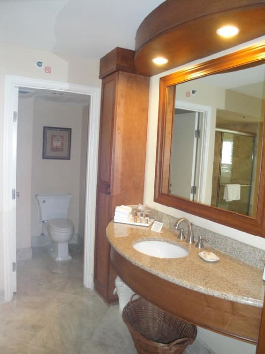 Bad Hotel Sheraton Suites Key West