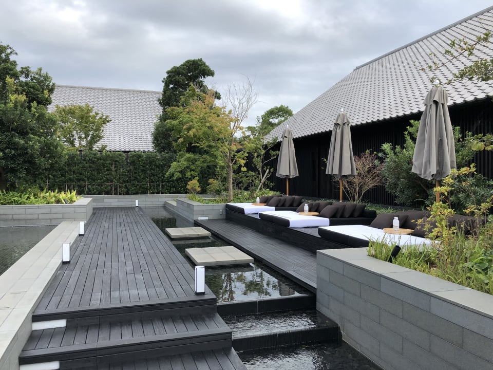 Pool Amanemu