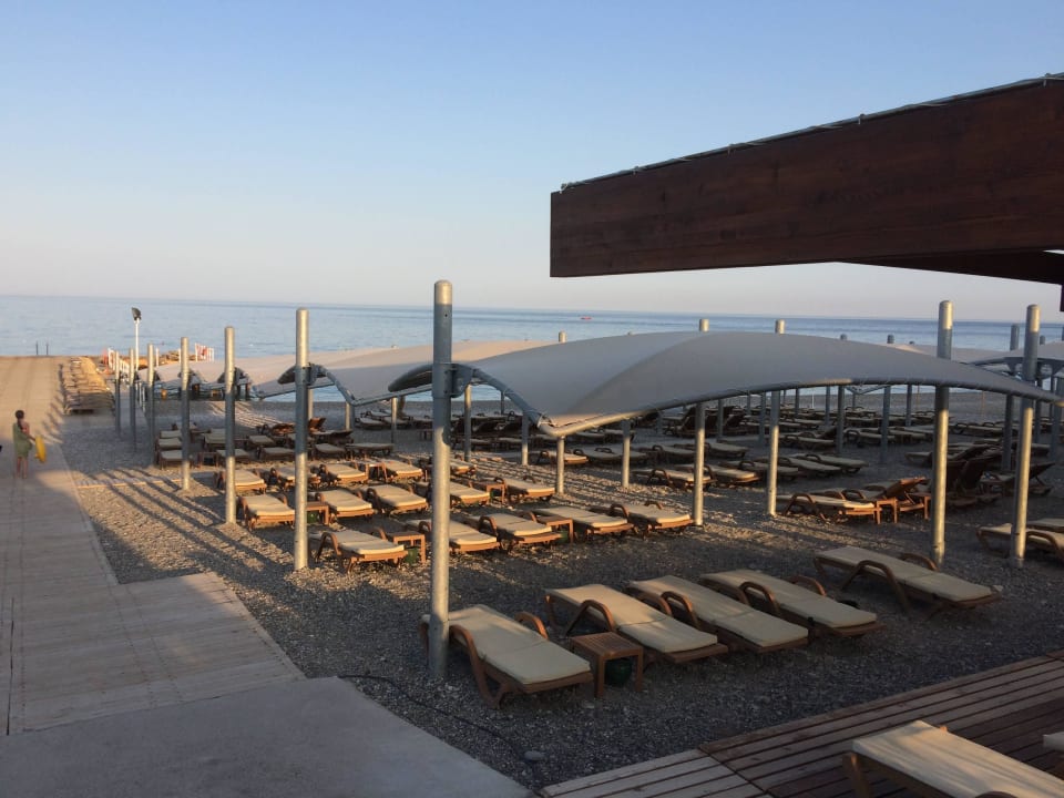 Strand Akka Alinda Hotel