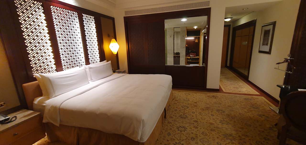 Zimmer Shangri-La Al Husn Resort & Spa