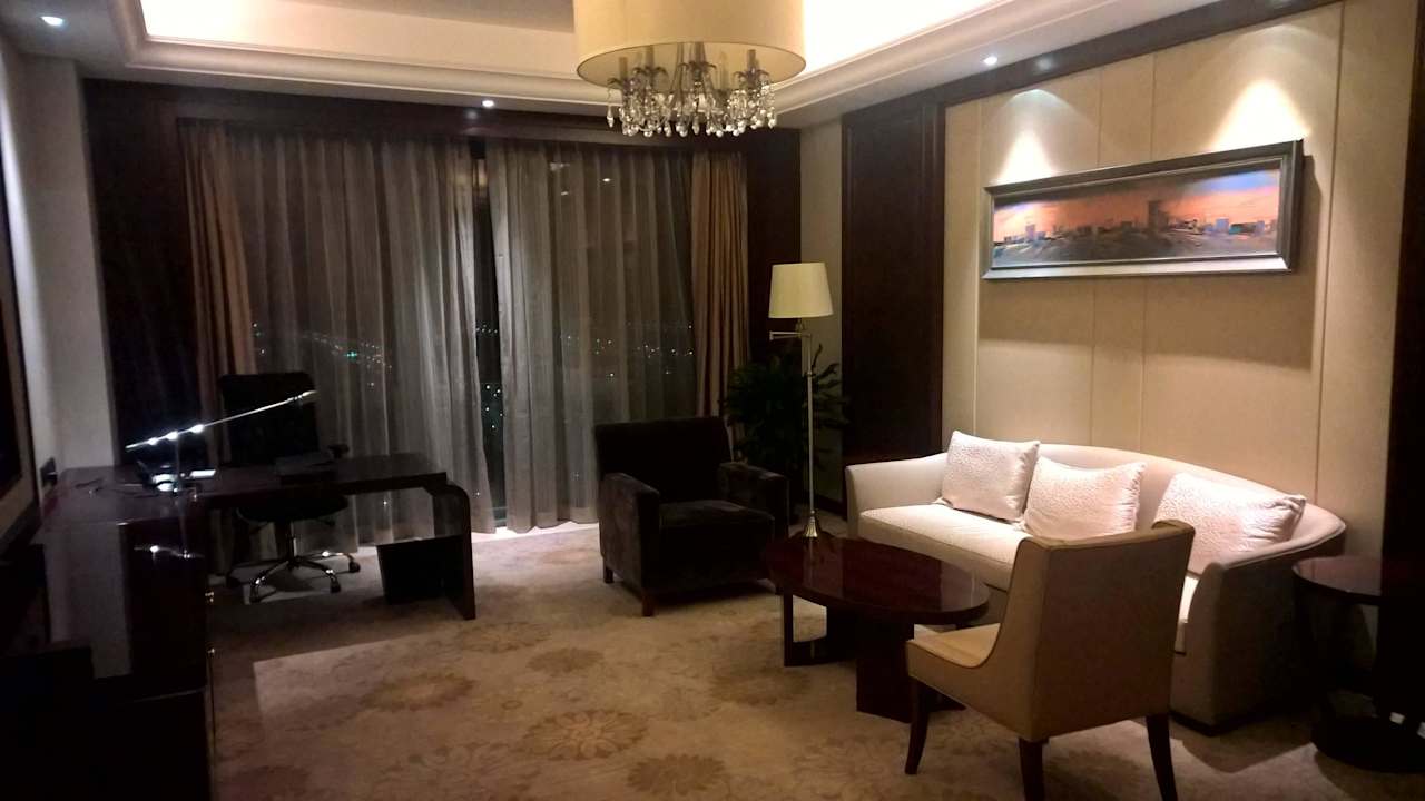 Suite Wohnzimmer Sheraton Shenyang South City Hotel