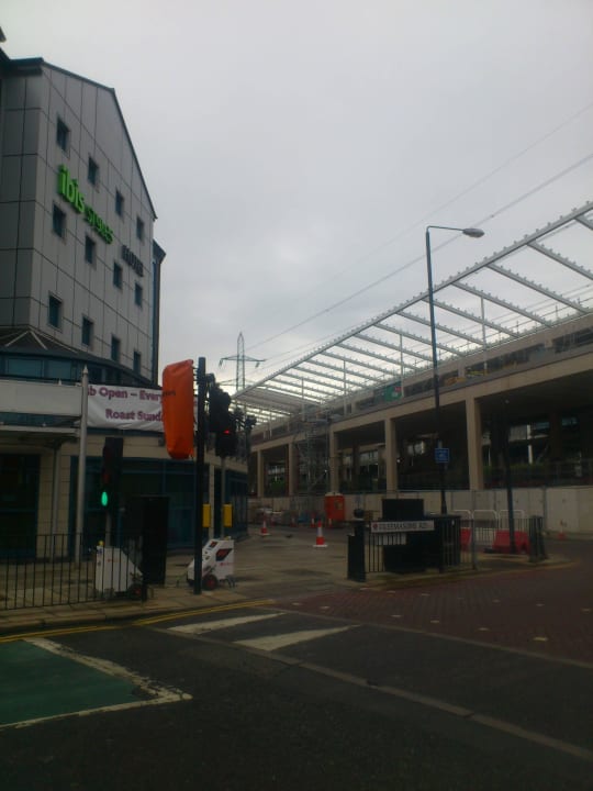 Hotel mit Baustelle gegenüber ibis Styles London Excel