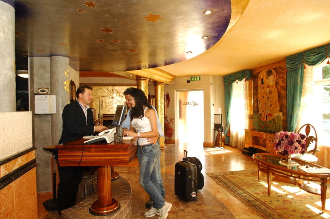 Hotel Luis Trentino Reception Hotel Luis