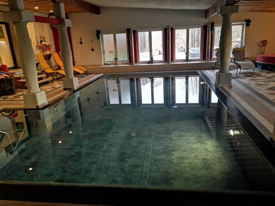 Pool 1. Bier & Wohlfühlhotel Gut Riedelsbach