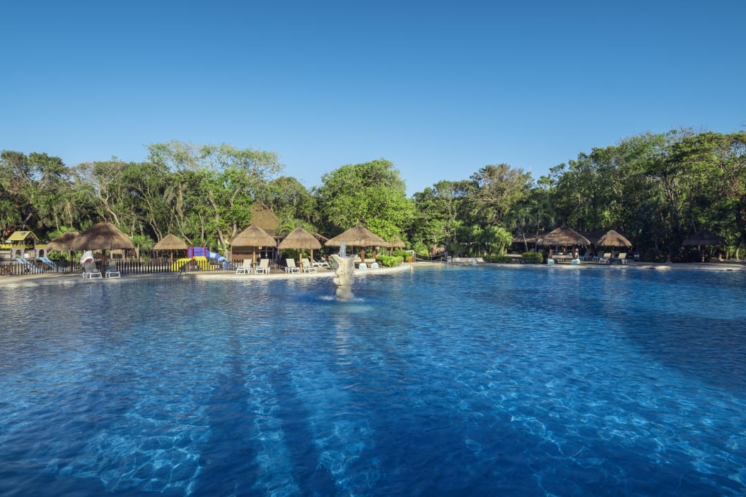 Pool Iberostar Waves Quetzal