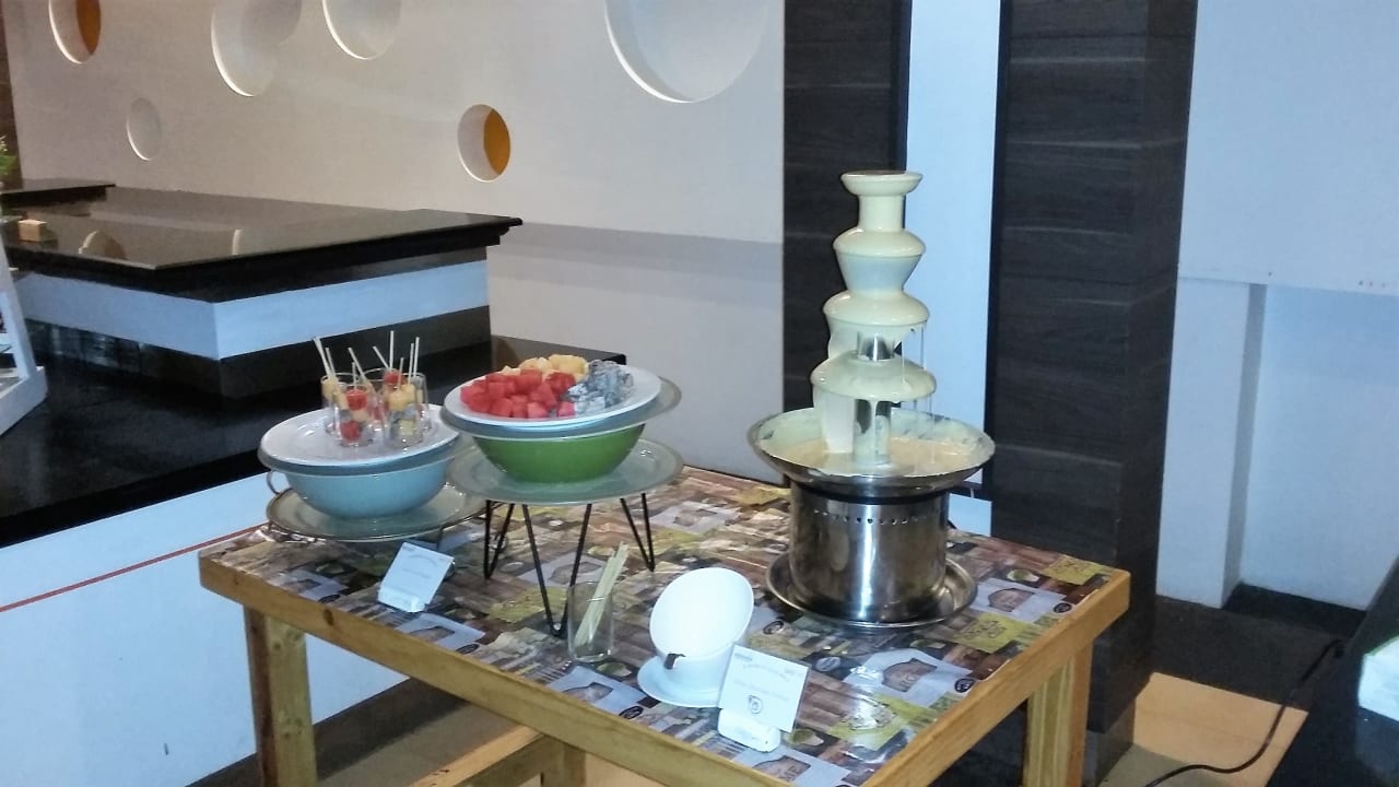 Gastro Arinara Bangtao Beach Resort