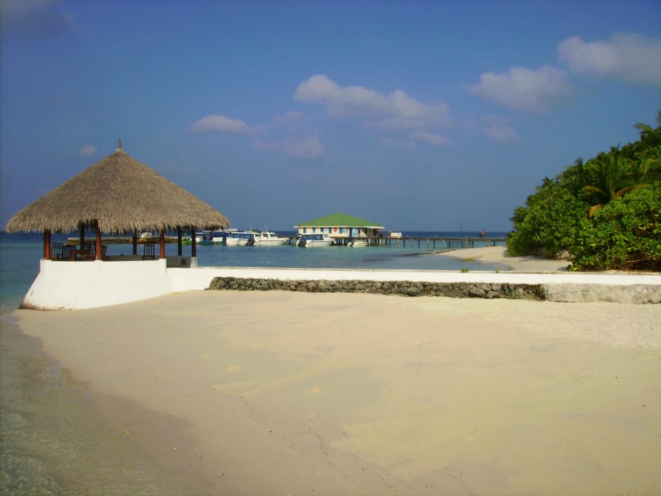View from main jetty to the west Eri Maldives
