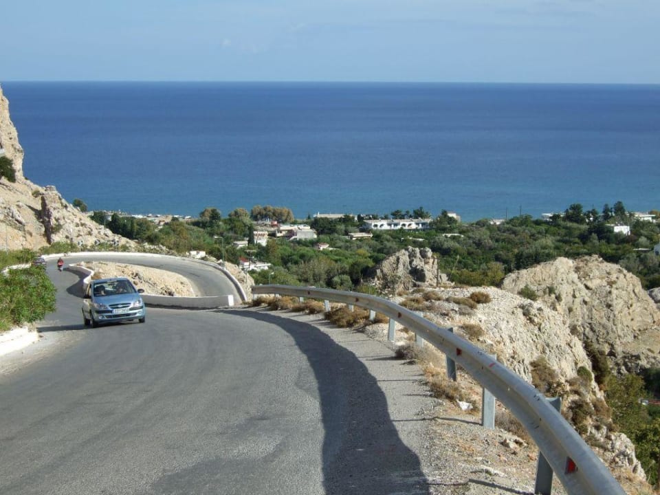 Zufahrtsstraße zum Hotel Hotel Afroditi