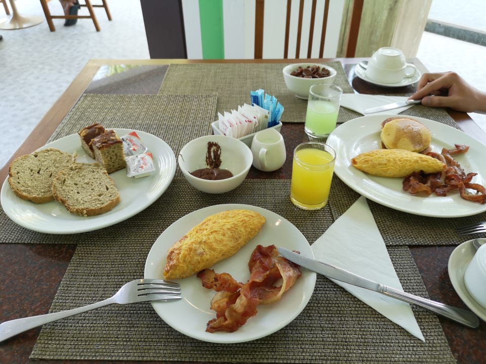 Gastro The Briza Beach Resort Khaolak