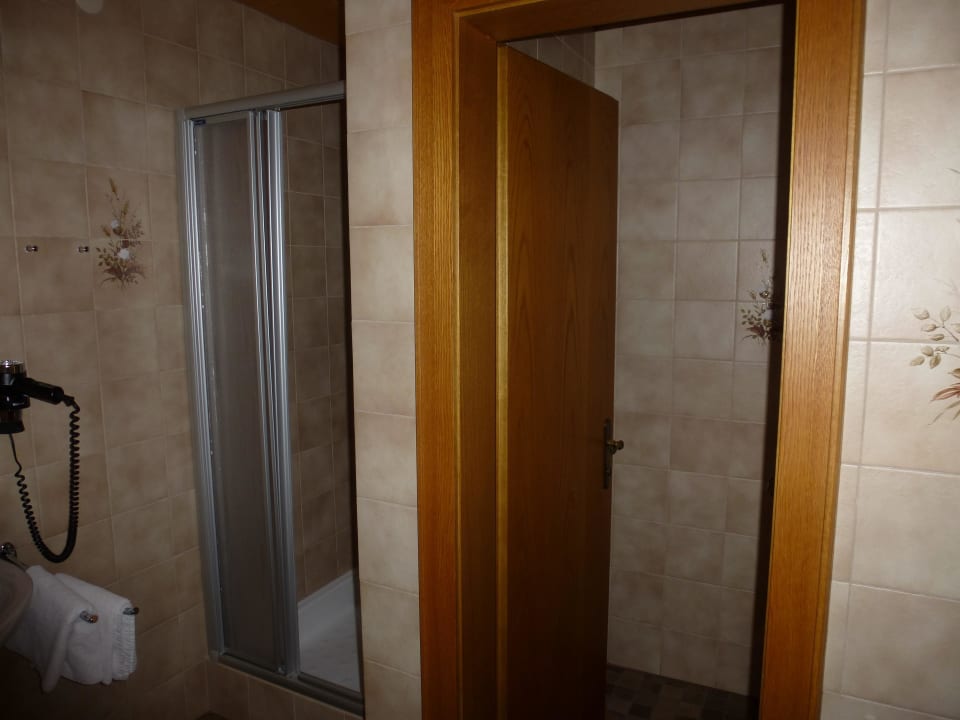 Dusche und WC getrennt Gasthof Rose