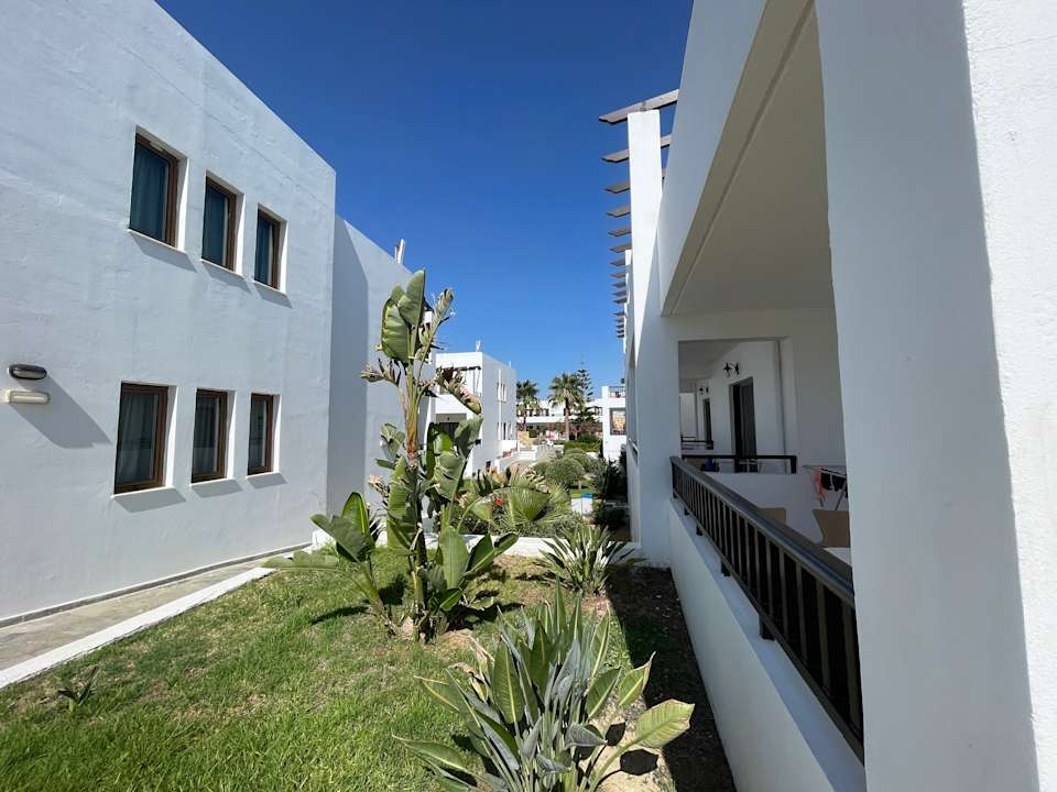 Außenansicht Hotel Geraniotis Beach