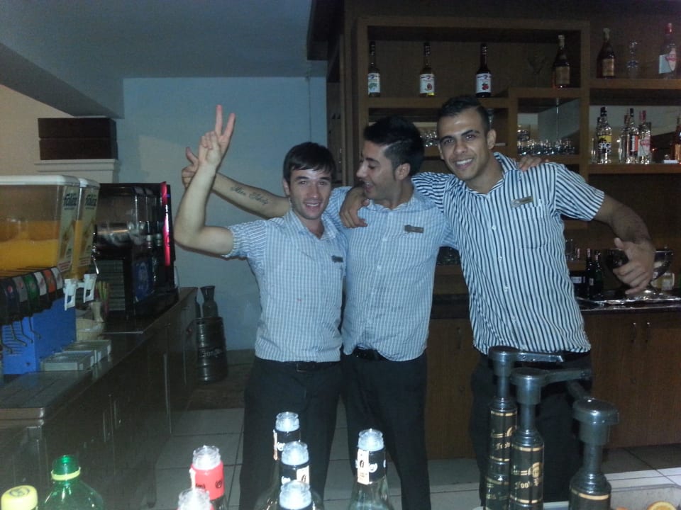 Serkan Aliii Hamsa Top Team von der Poolbar Alba Queen Hotel