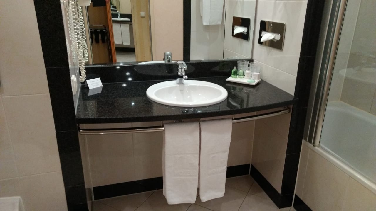 Zimmer NH Danube City