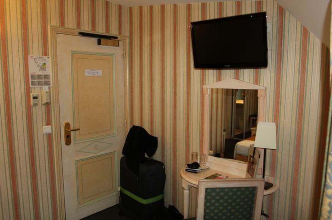 Nr. 51 Familienzimmer Hotel Louvre St. Anne Opera