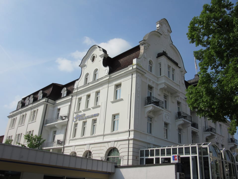 Außenansicht Göbel's Hotel Quellenhof