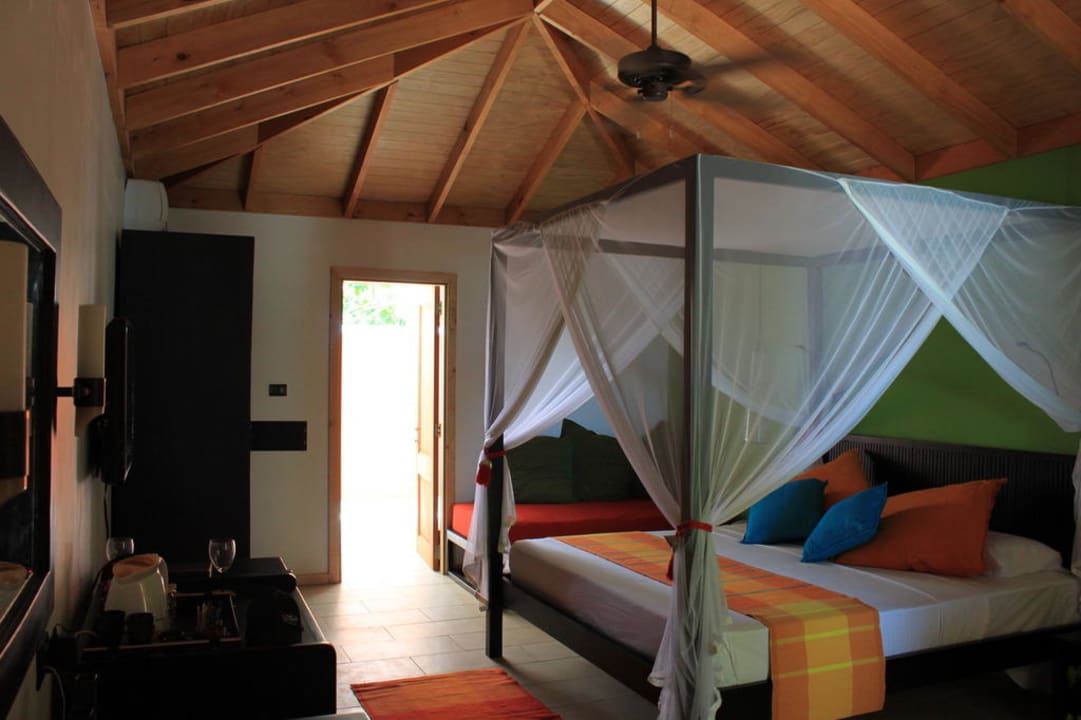 Schlafbereich Vilamendhoo Island Resort & Spa