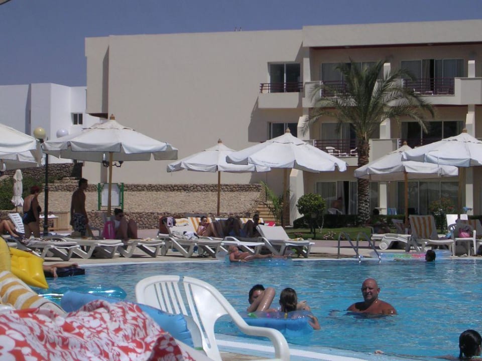 Pool Xperience Kiroseiz Parkland Resort