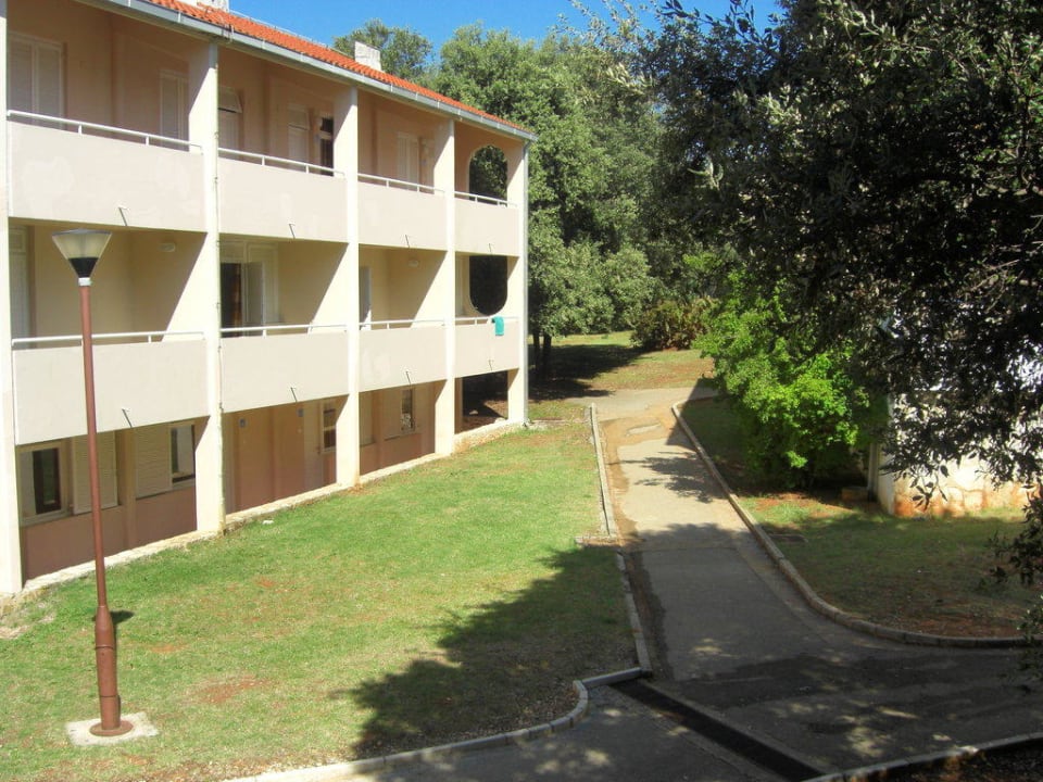 Rückseite Haus Biserka Sunset Lanterna Apartments