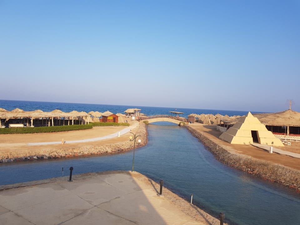 Strand Ali Baba Palace Resort