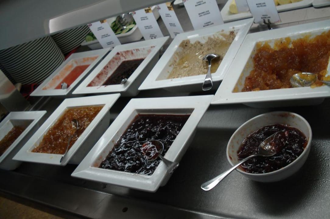 Marmeladenauswahl zum Frühstück Lindos Imperial Resort & Spa