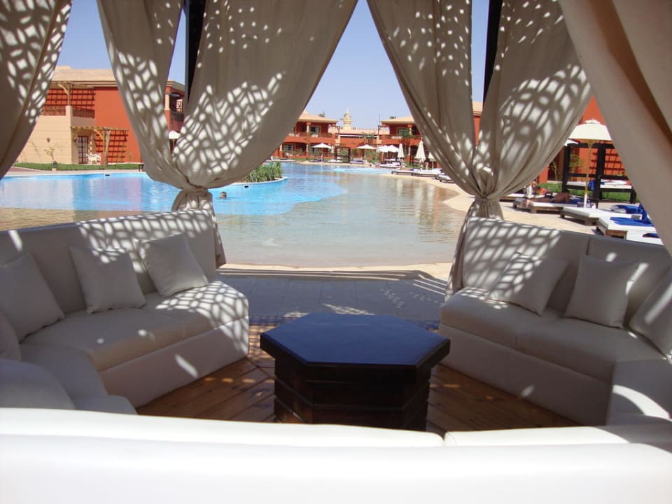 Blick zum Pool Pickalbatros Alf Leila Wa Leila Resort - Neverland Hurghada