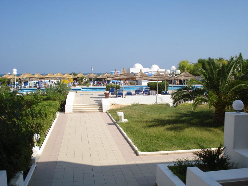 Active Pool morgens um 8:00 Calimera Yati Beach