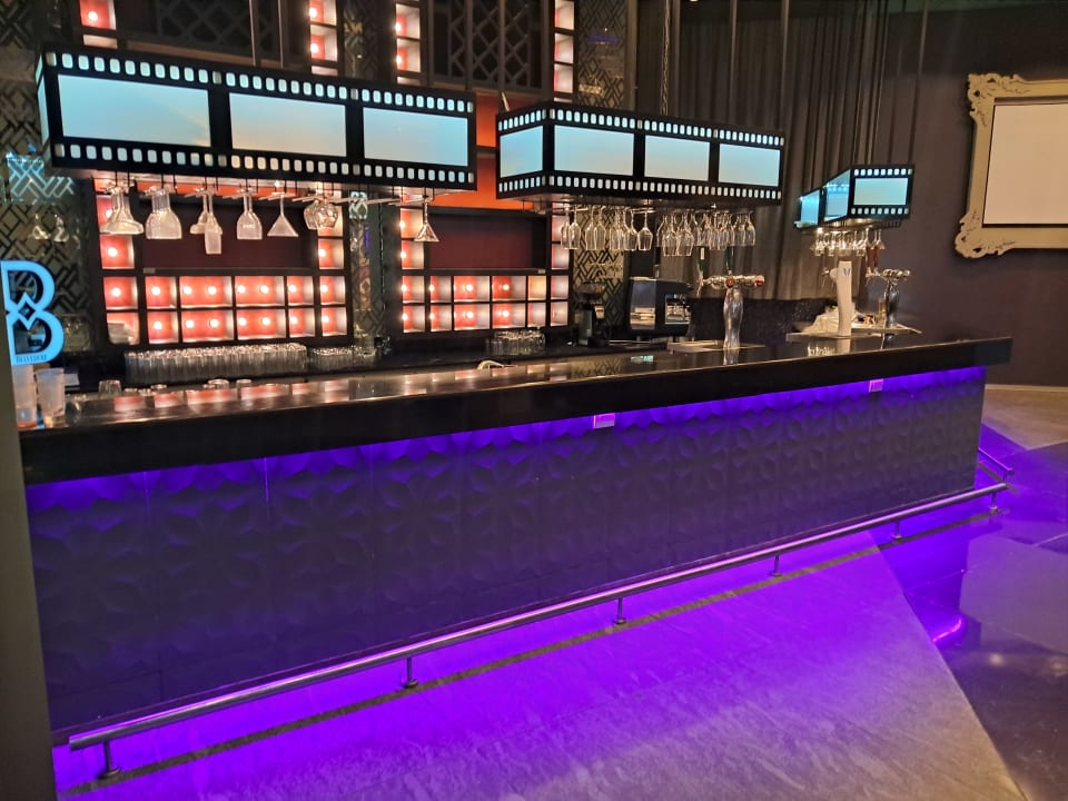 Gastro Planet Hollywood Cancun Adult Scene by Royalton, An Autograph Collection All-Inclusive Resort - Adults Only