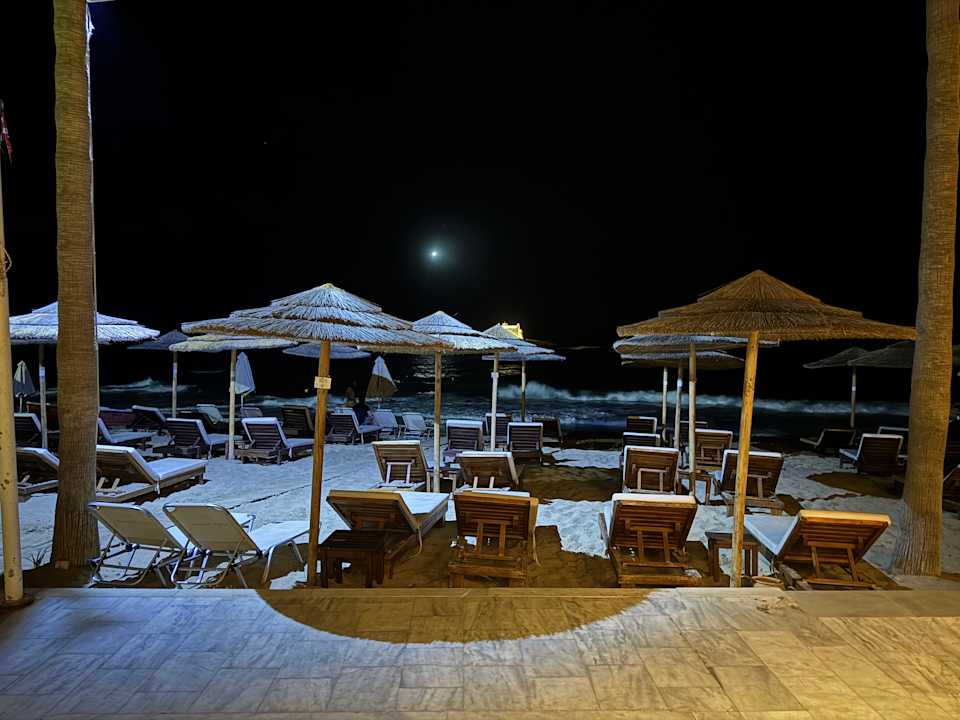 Strand High Beach Resort