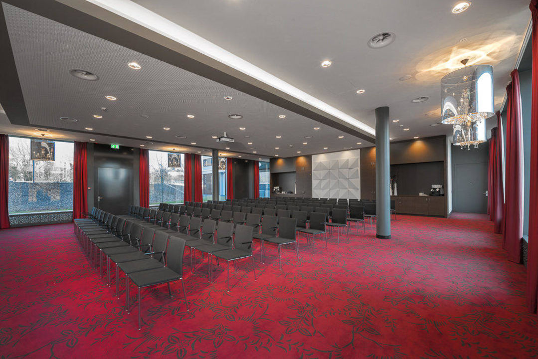 Konferenzraum "Airbus" bis 180 Personen Dorint Airport-Hotel Zürich