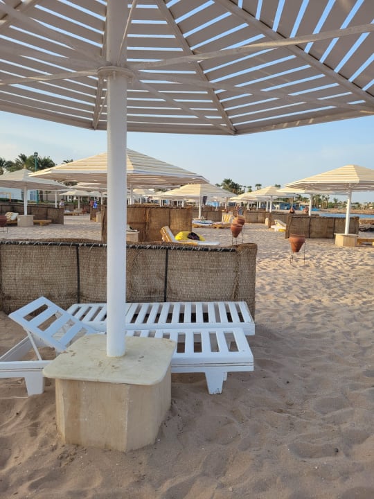 Strand Menaville Safaga