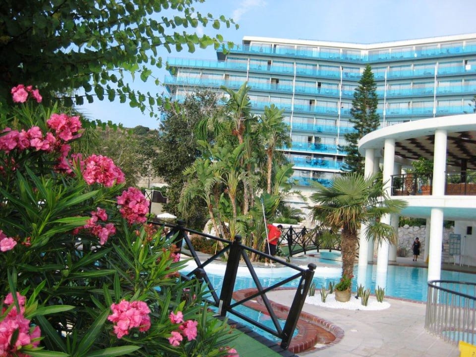 Gartenanlage & Wasserläufe Hotel Calypso Beach