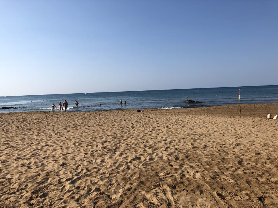 Strand Bella Resort & Spa