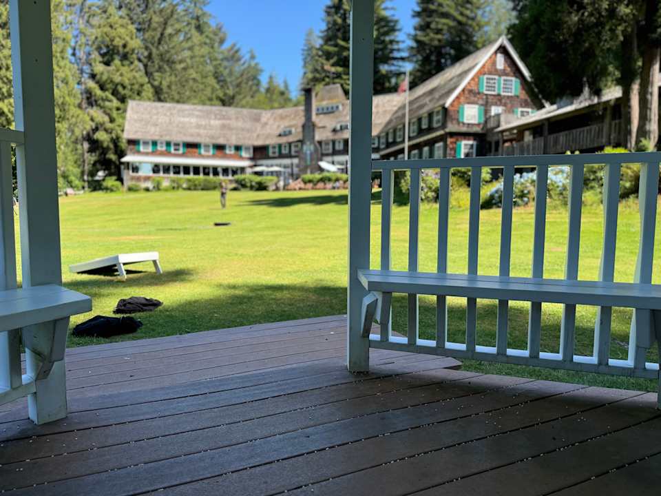 Außenansicht Lake Quinault Lodge
