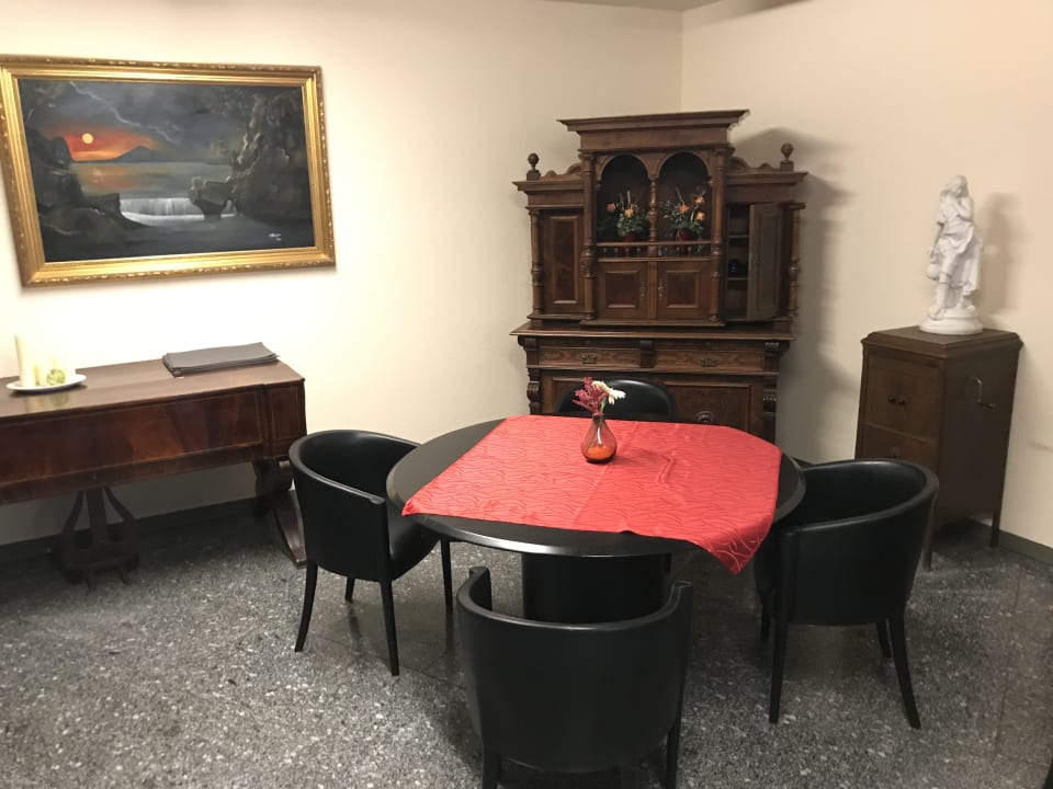 Lobby West Hotel an der Sächsischen Weinstrasse