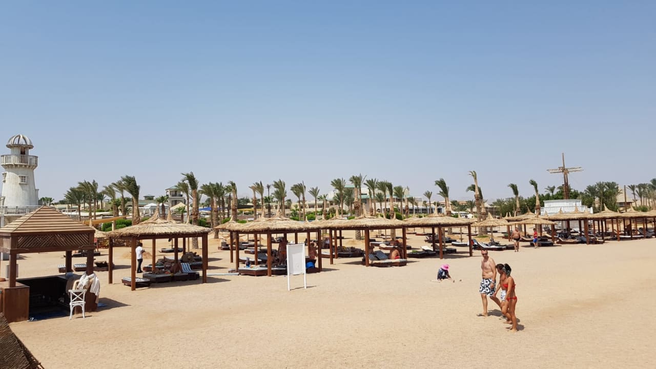 Strand Coral Sea Holiday Village