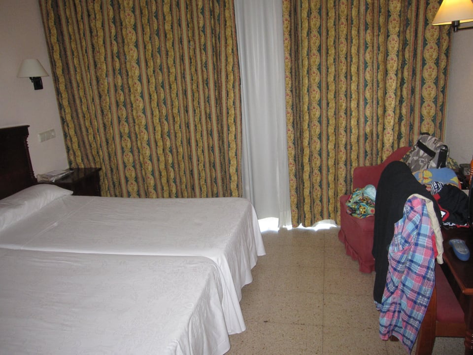 Bodenfliesen, na ja. Valentin Somni Hotel & Suites