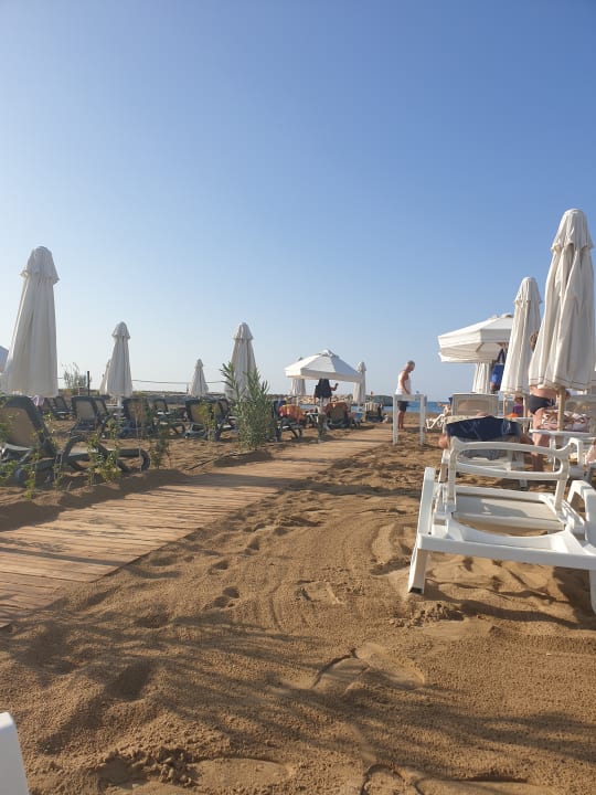 Strand Side Story Resort & Spa