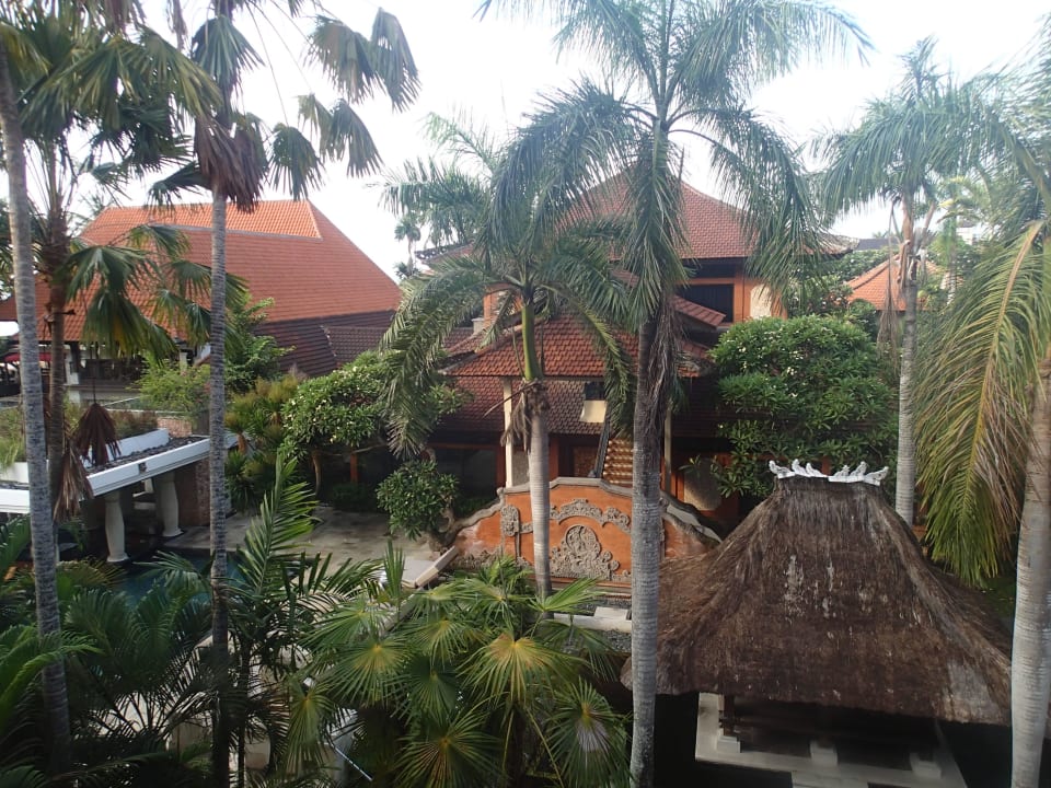 Blick vom Balkon Puri Santrian