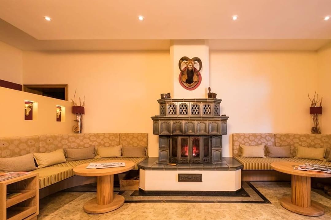 Lounge mit Kamin Hotel im Auerbachtal