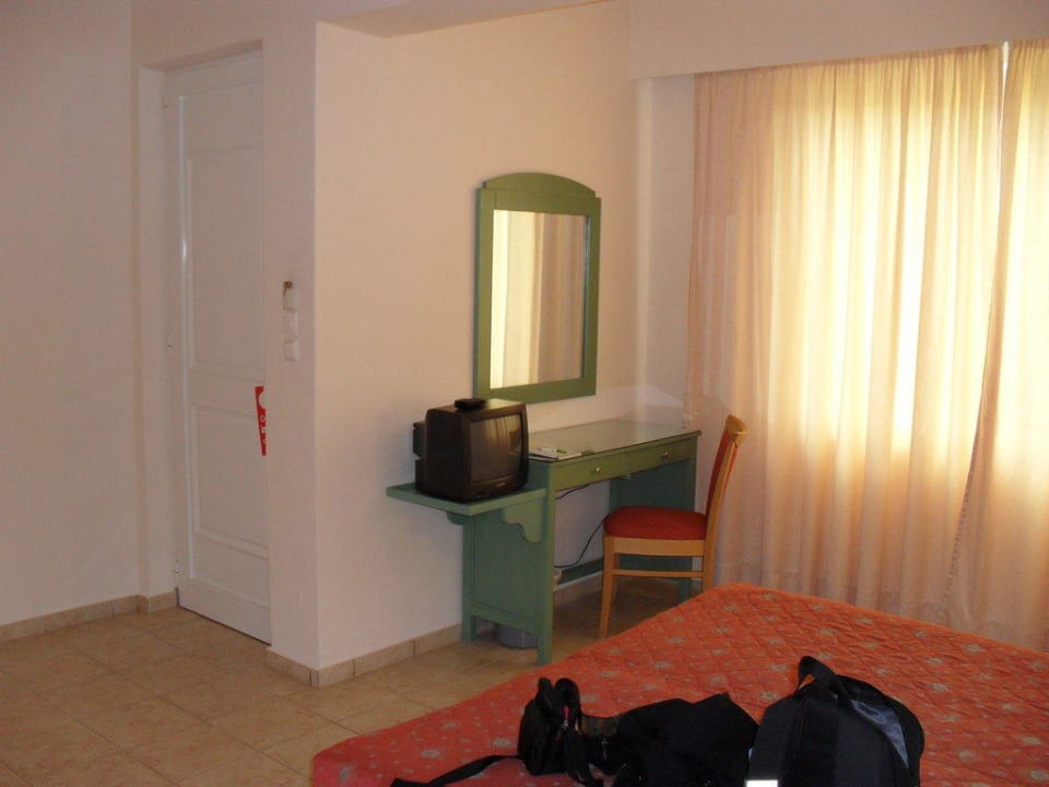 Fernseher Grand Hotel Holiday Resort